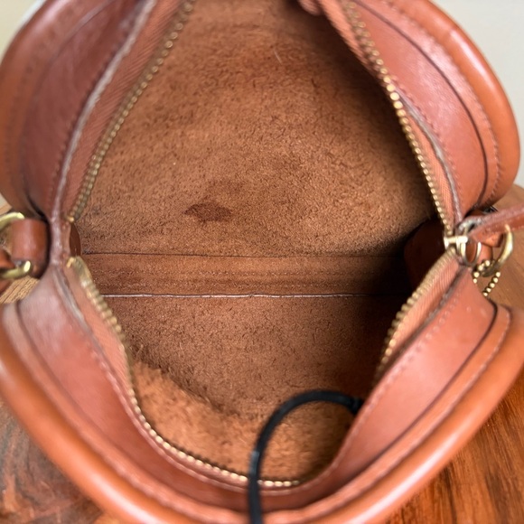 Vintage COACH Abbie British Tan Leather Crossbody 9017 - Picture 7 of 17